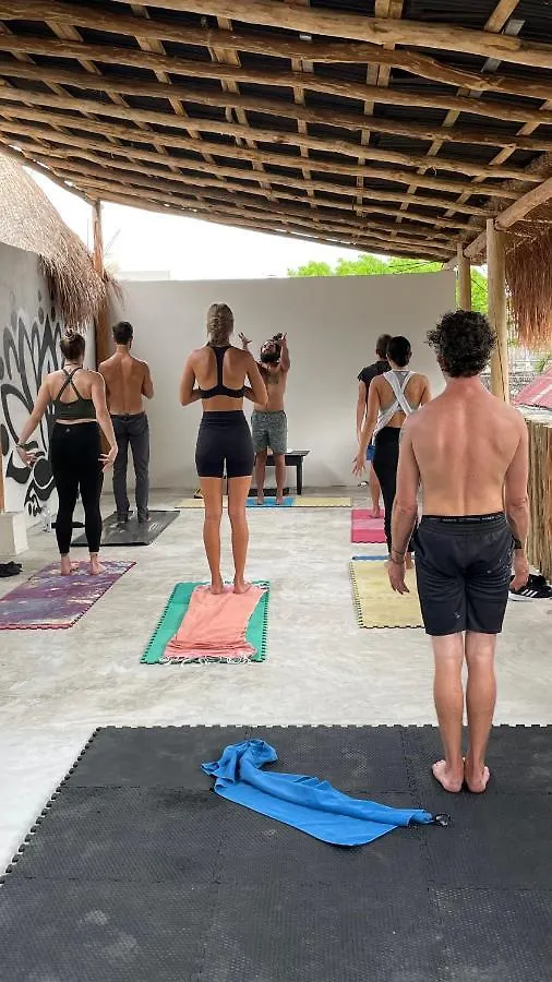 Weary Traveler Hostel Tulum 0*,